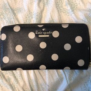 - Kate Spade Wallet